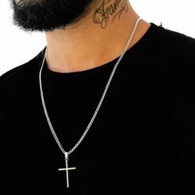 Conjunto Corrente e Pingente em Formato de Cruz