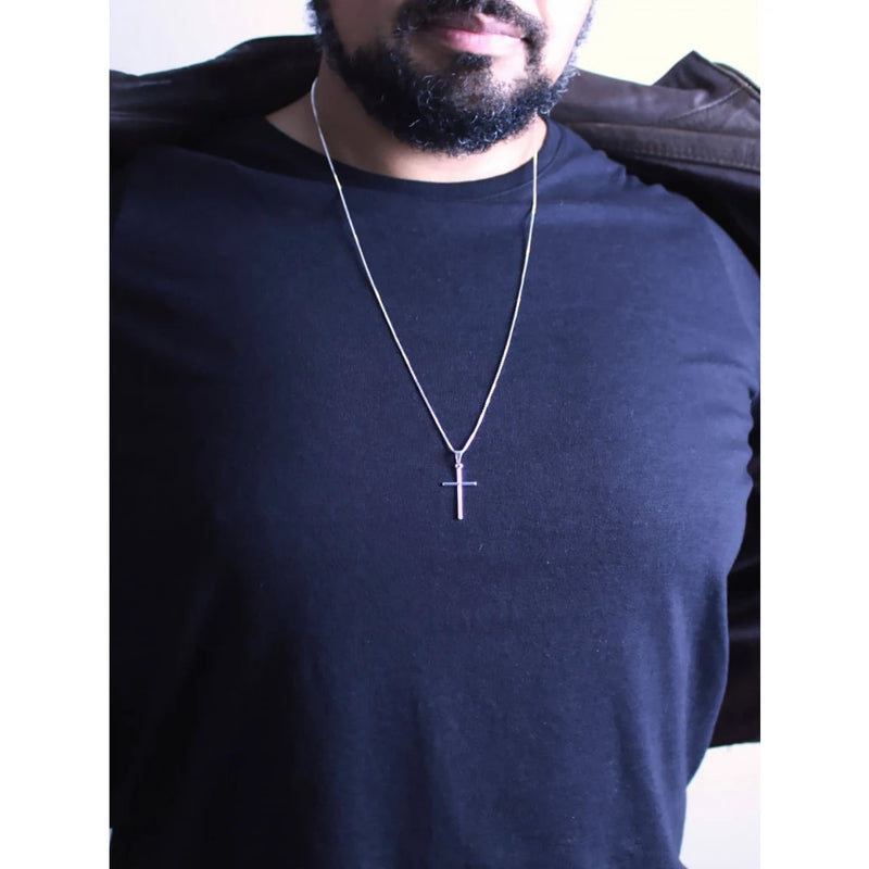 Conjunto Corrente e Pingente em Formato de Cruz