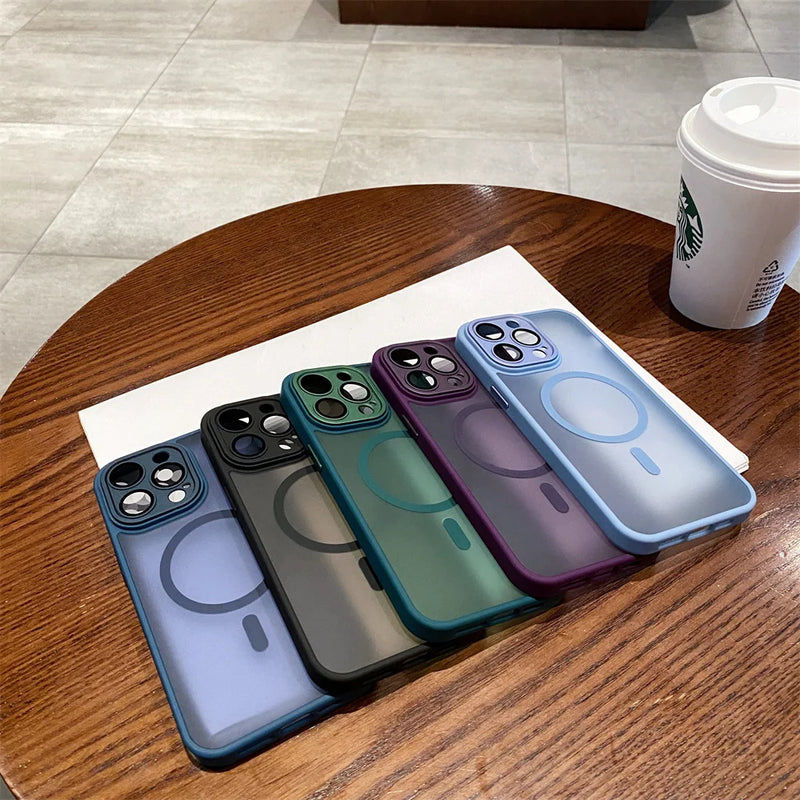 Capa Gold Slim Matte Magsafe para iPhonea prova de Choque