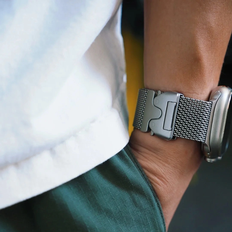 Pulseira Milanesa Loop 42mm/44mm/45mm/49mm