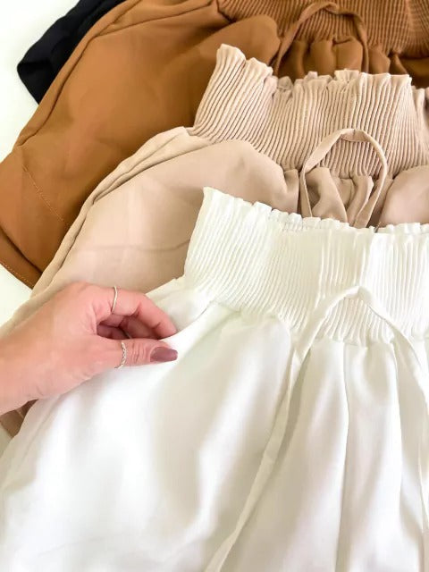 Short Feminino Alfaiataria Cós com Elástico Soltinho Isadora